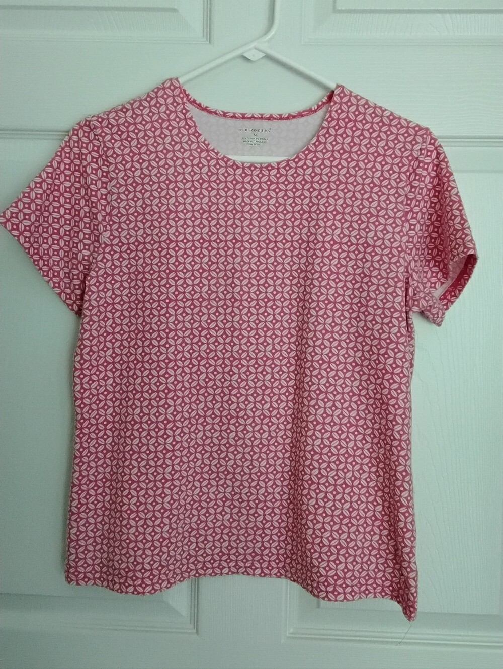 Kim Rogers Pink And White Geometric Short Sleeve Top